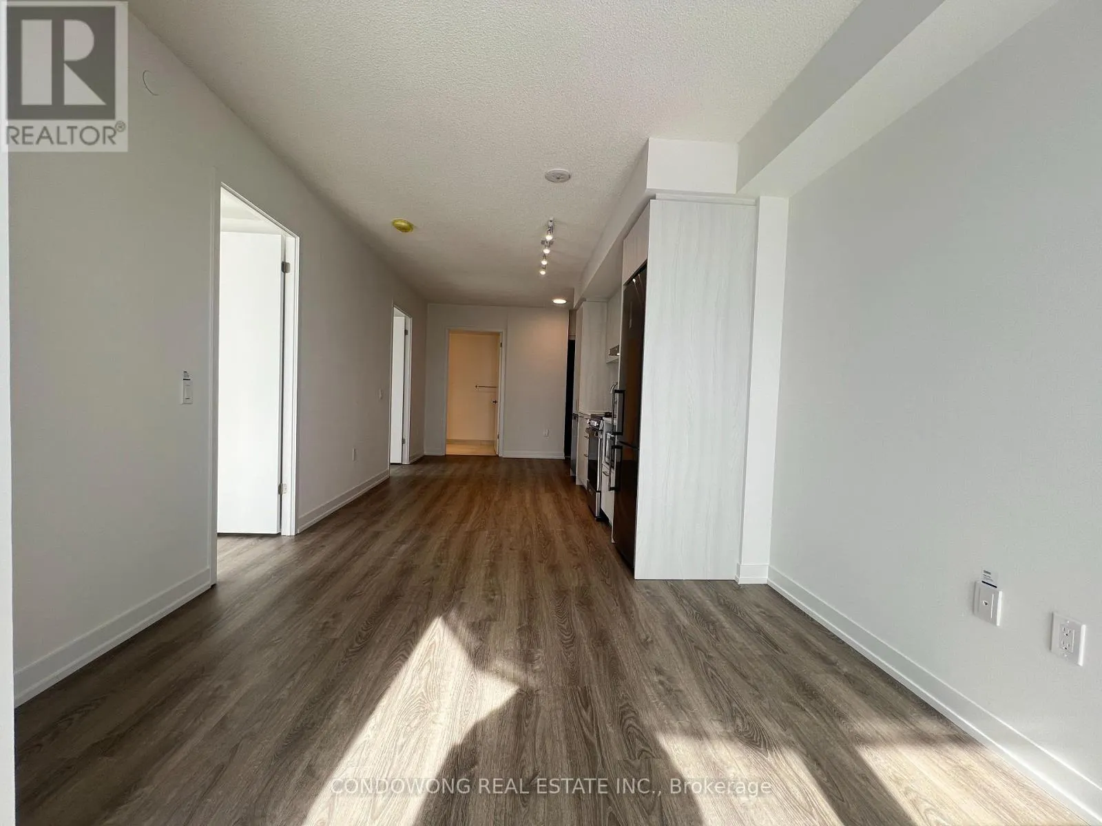 4006 - 195 COMMERCE STREET