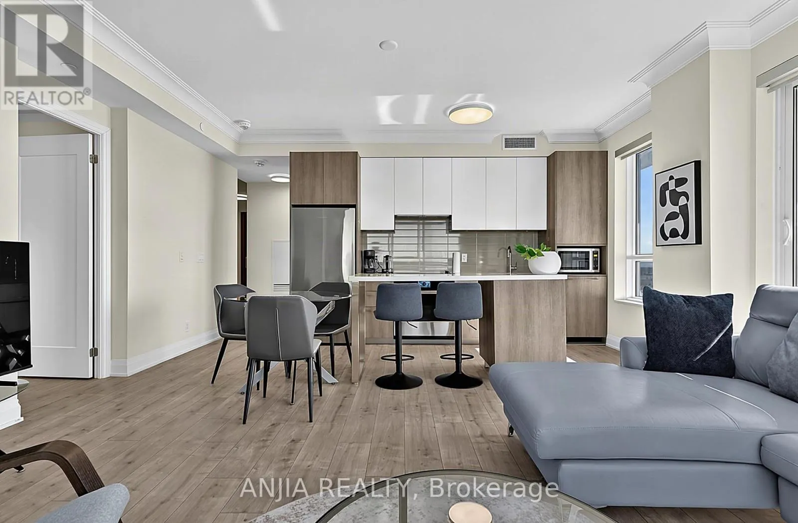 2705 - 18 WATER WALK DRIVE
