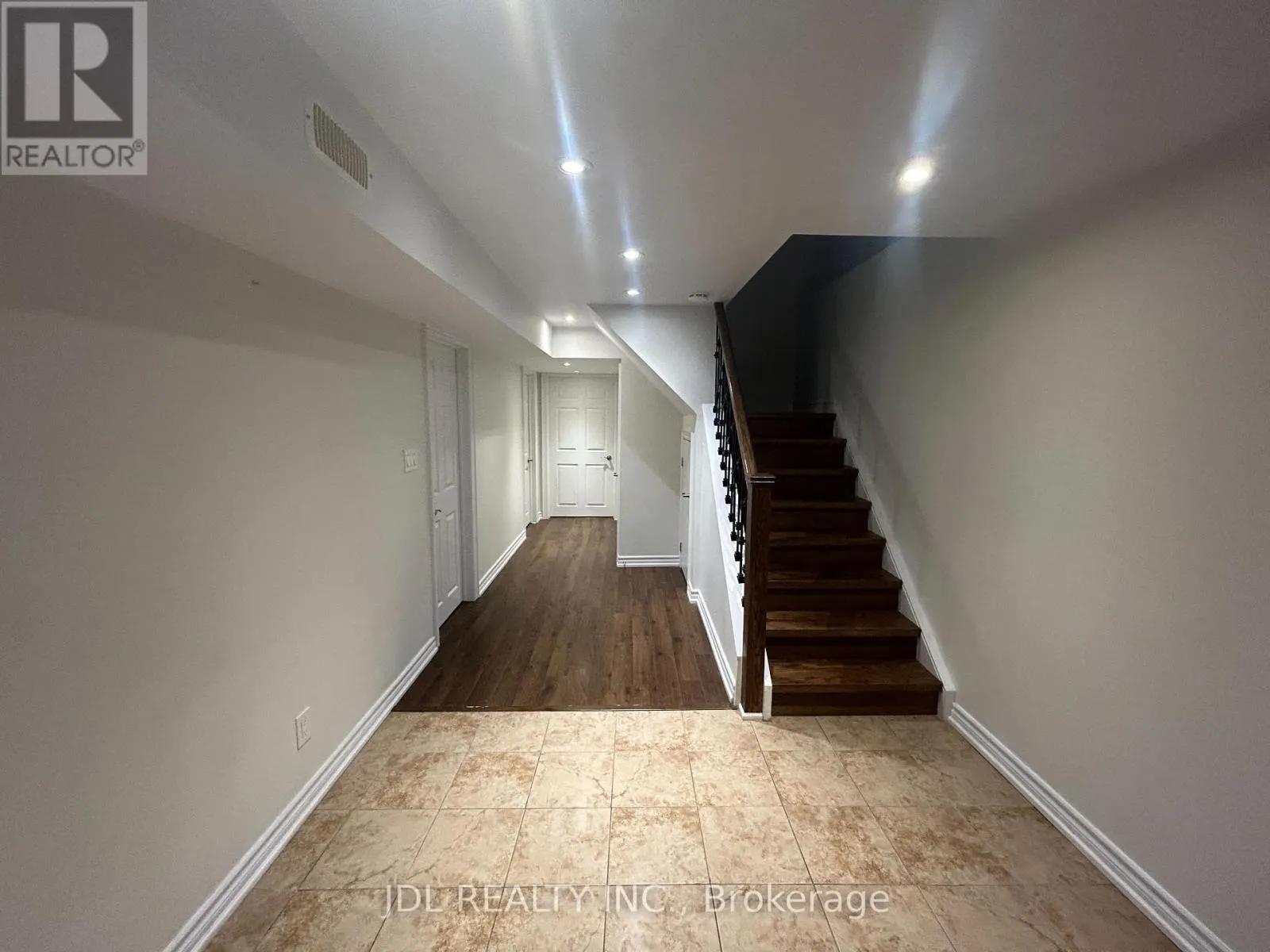 TWO-BEDROOM UNIT BSMT - 36 BENDAMERE CRES CRESCENT
