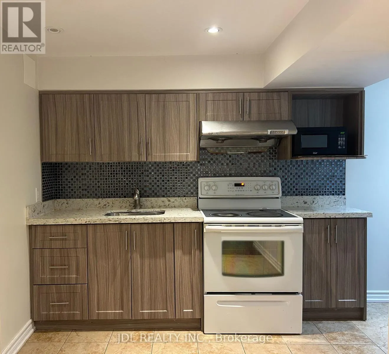 TWO-BEDROOM UNIT BSMT - 36 BENDAMERE CRES CRESCENT
