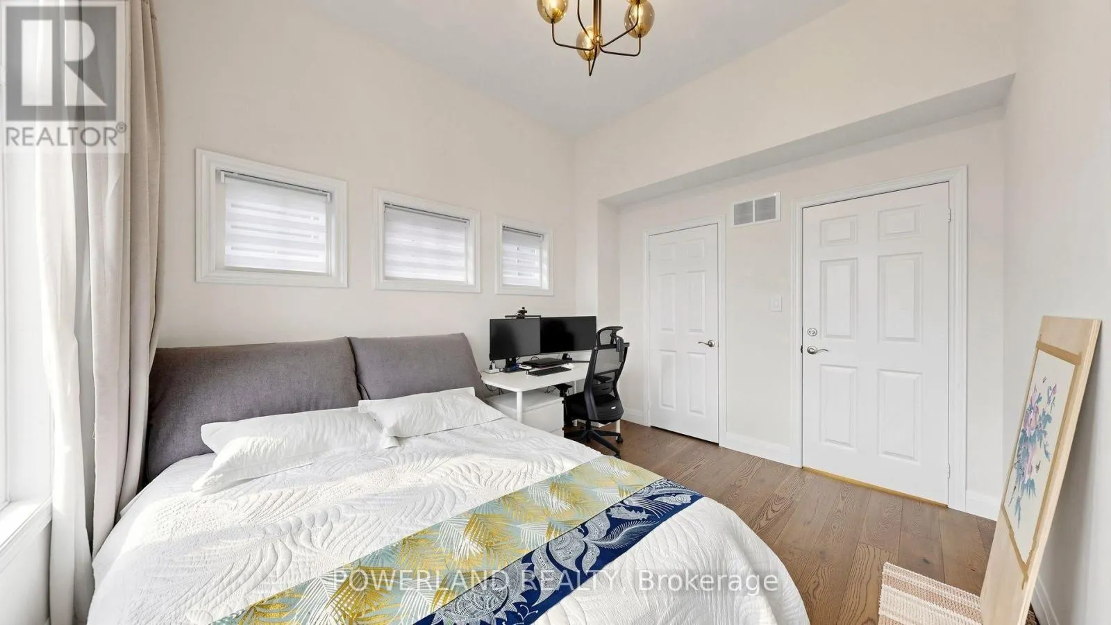 259 DUNDAS WAY
