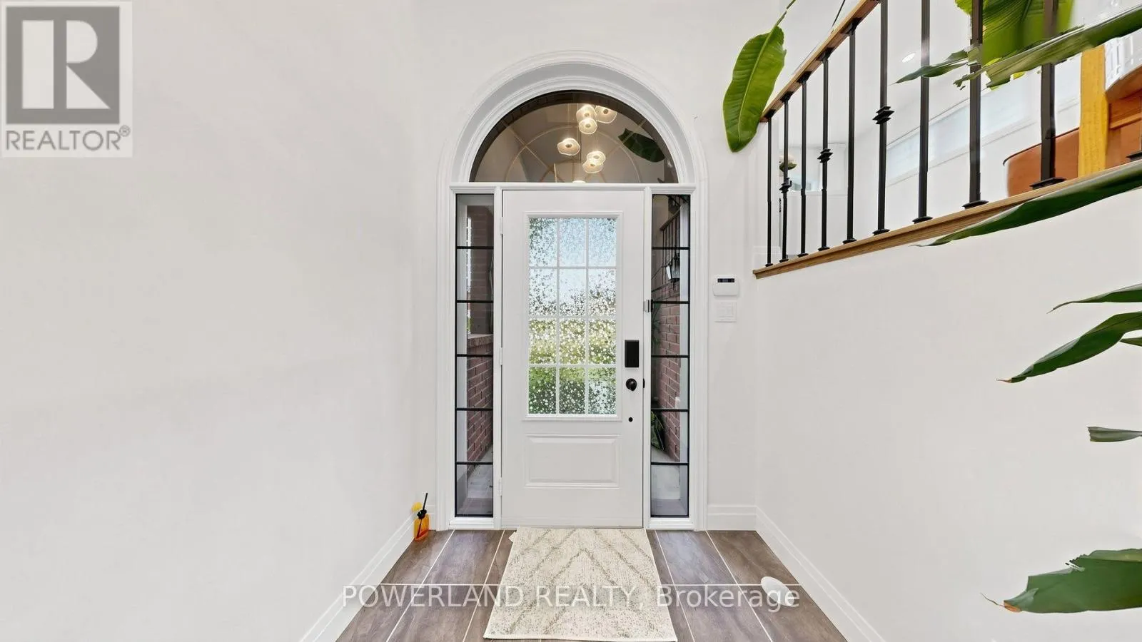 259 DUNDAS WAY