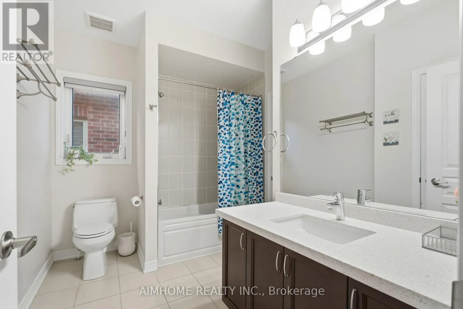 15 CALAMINT LANE