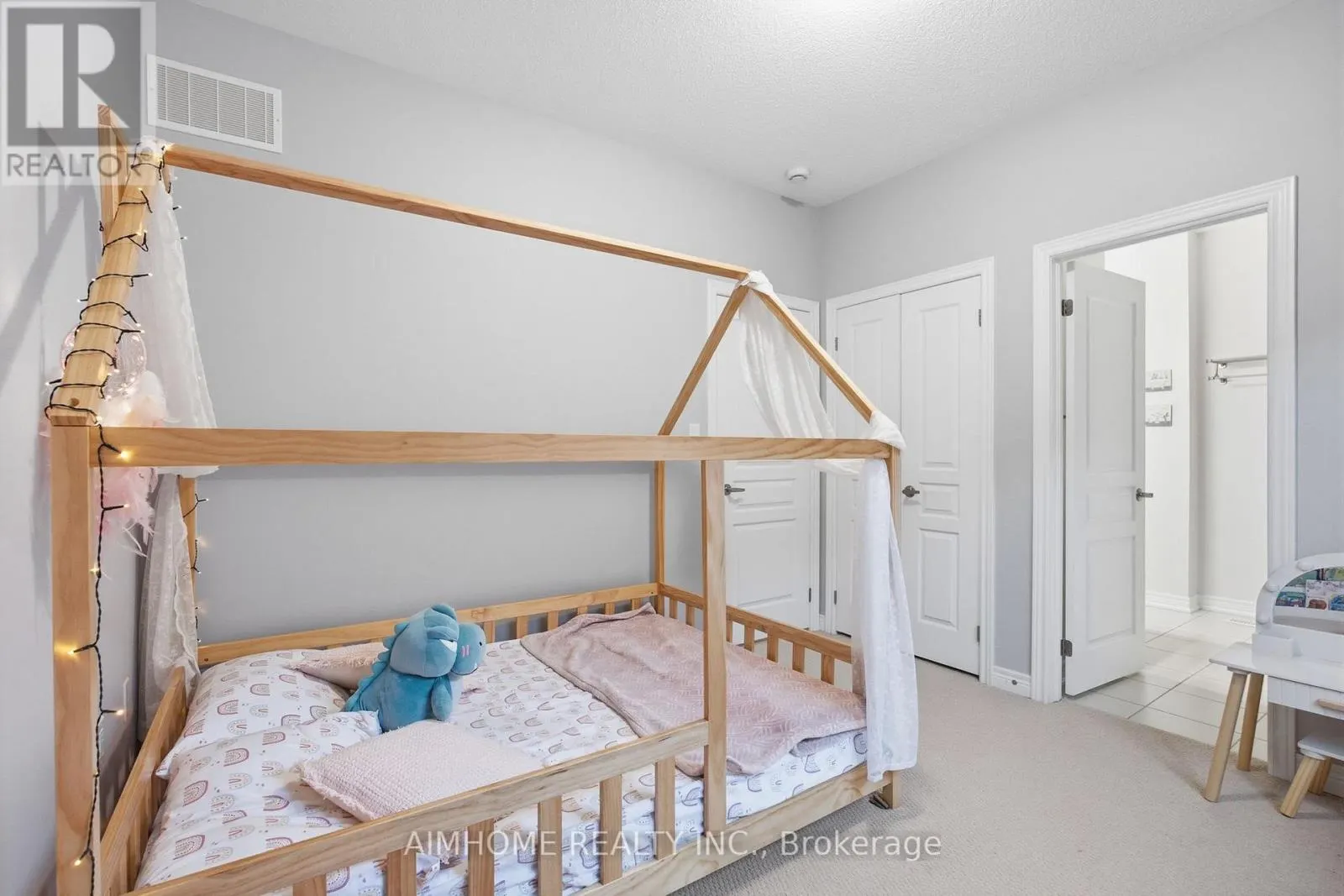 15 CALAMINT LANE