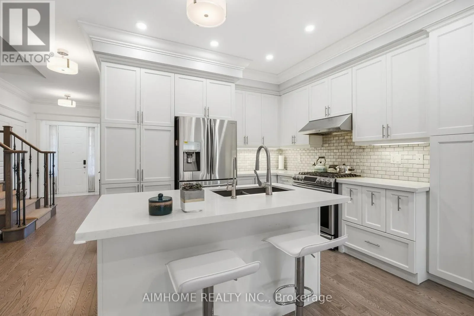 15 CALAMINT LANE