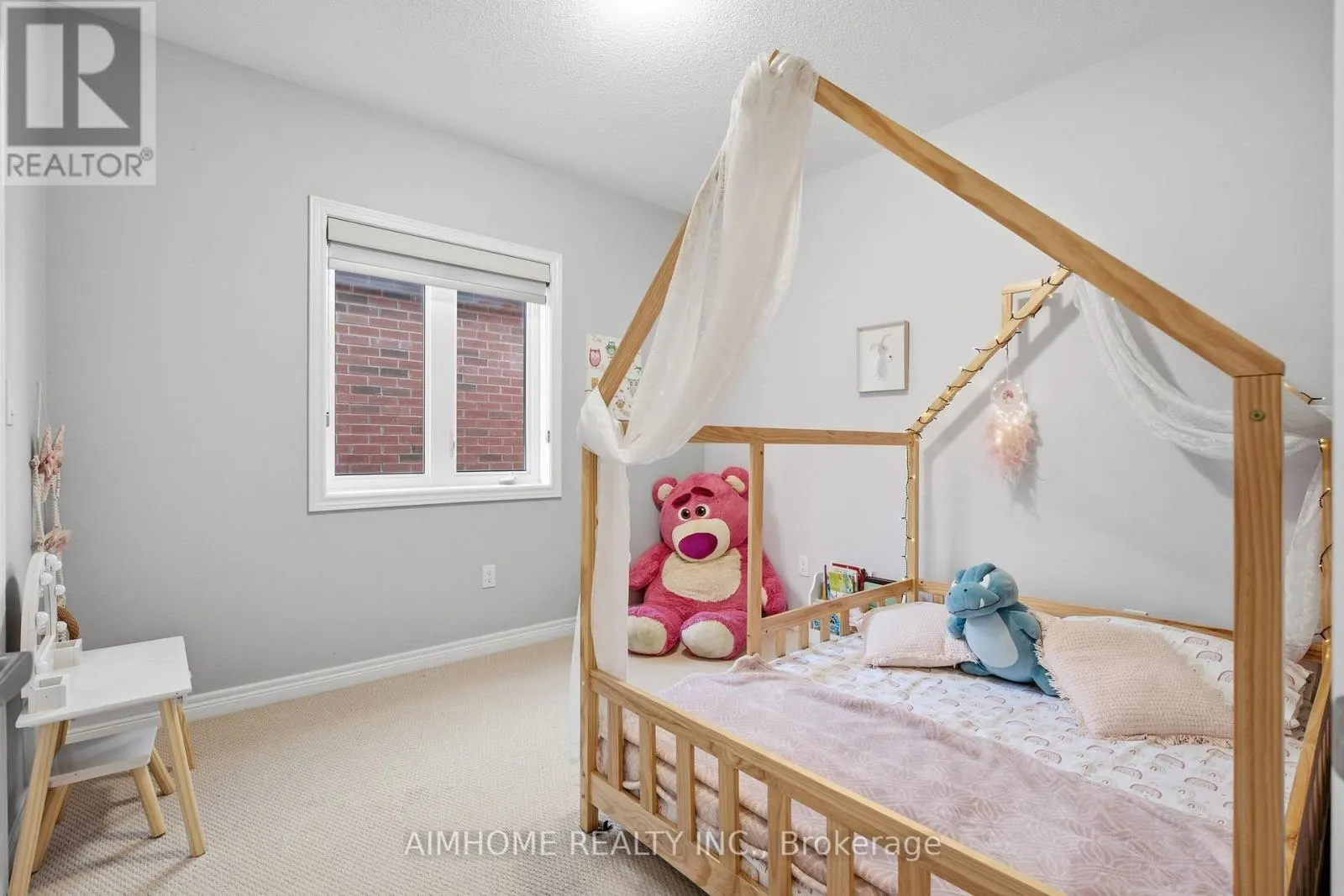 15 CALAMINT LANE