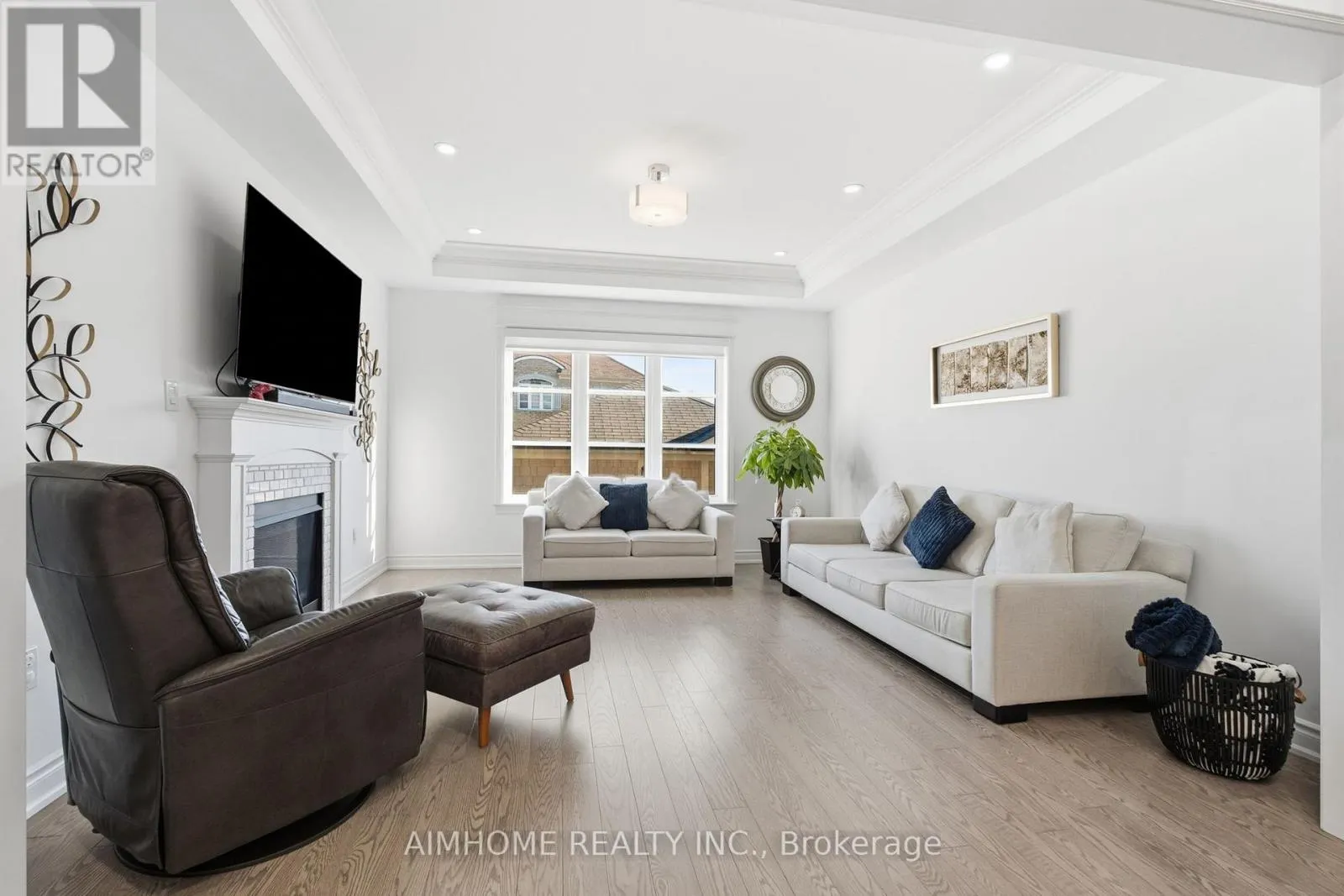 15 CALAMINT LANE