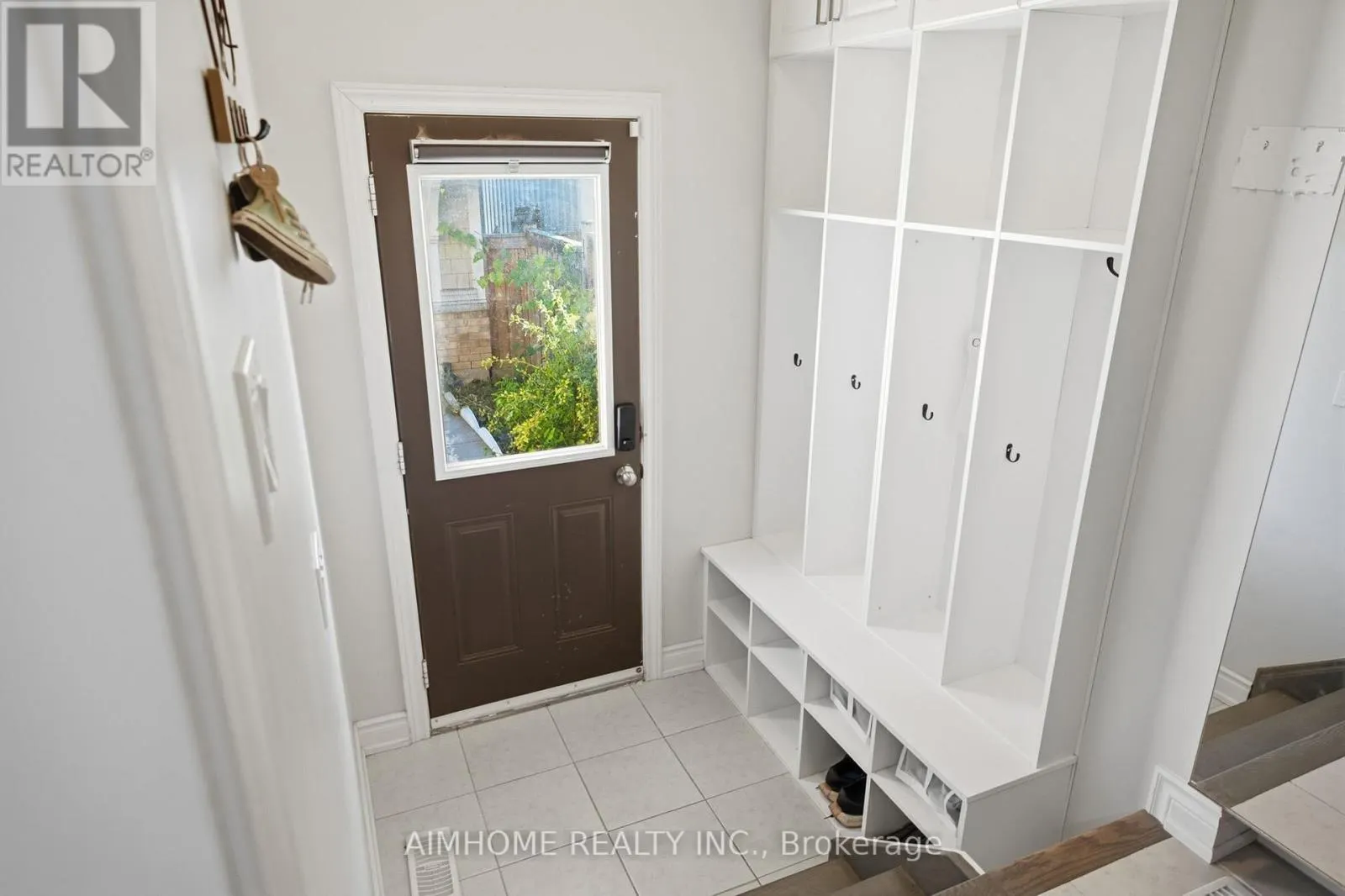 15 CALAMINT LANE