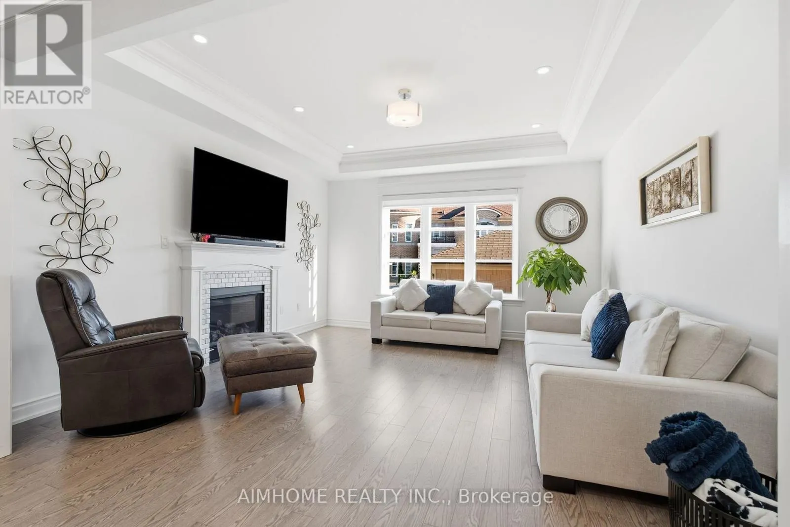 15 CALAMINT LANE