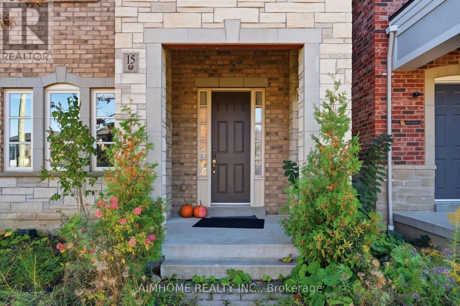 15 CALAMINT LANE