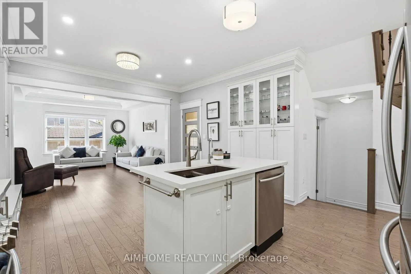 15 CALAMINT LANE