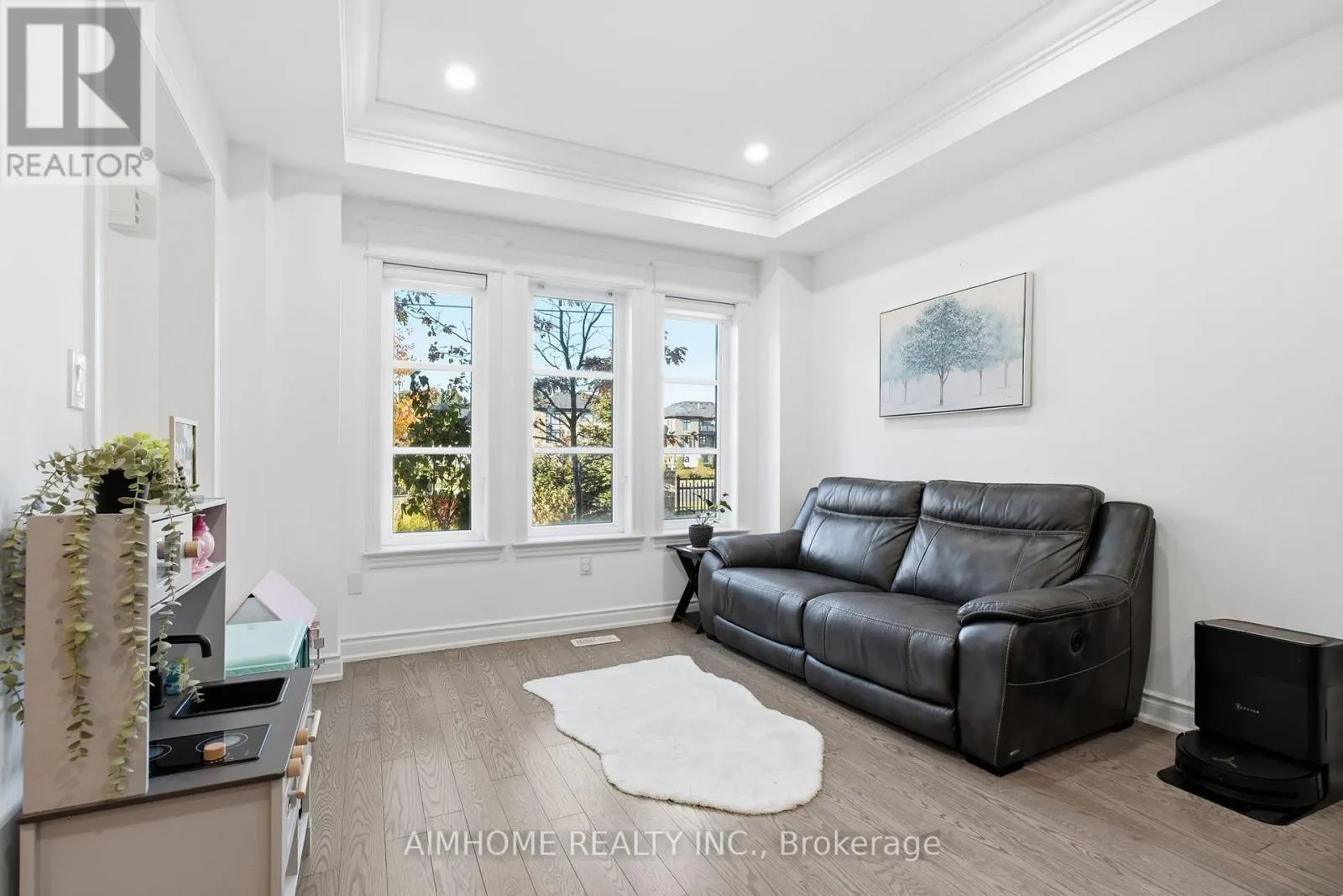 15 CALAMINT LANE