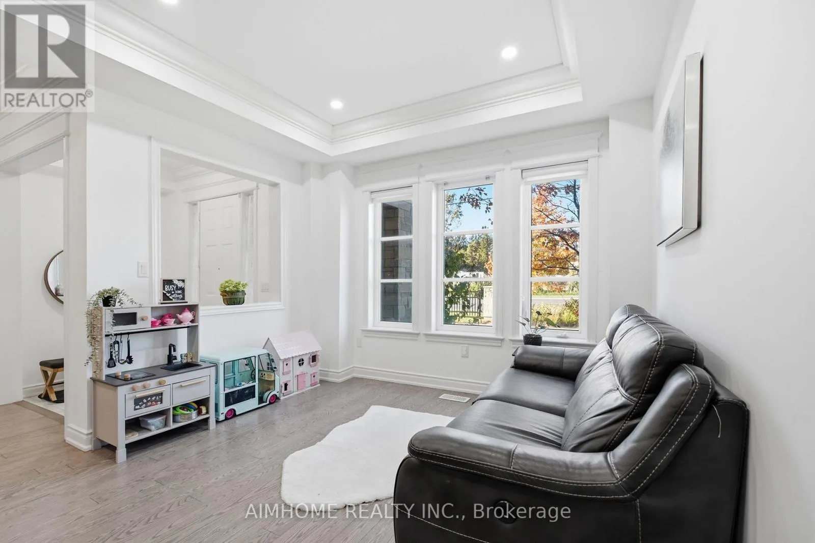 15 CALAMINT LANE