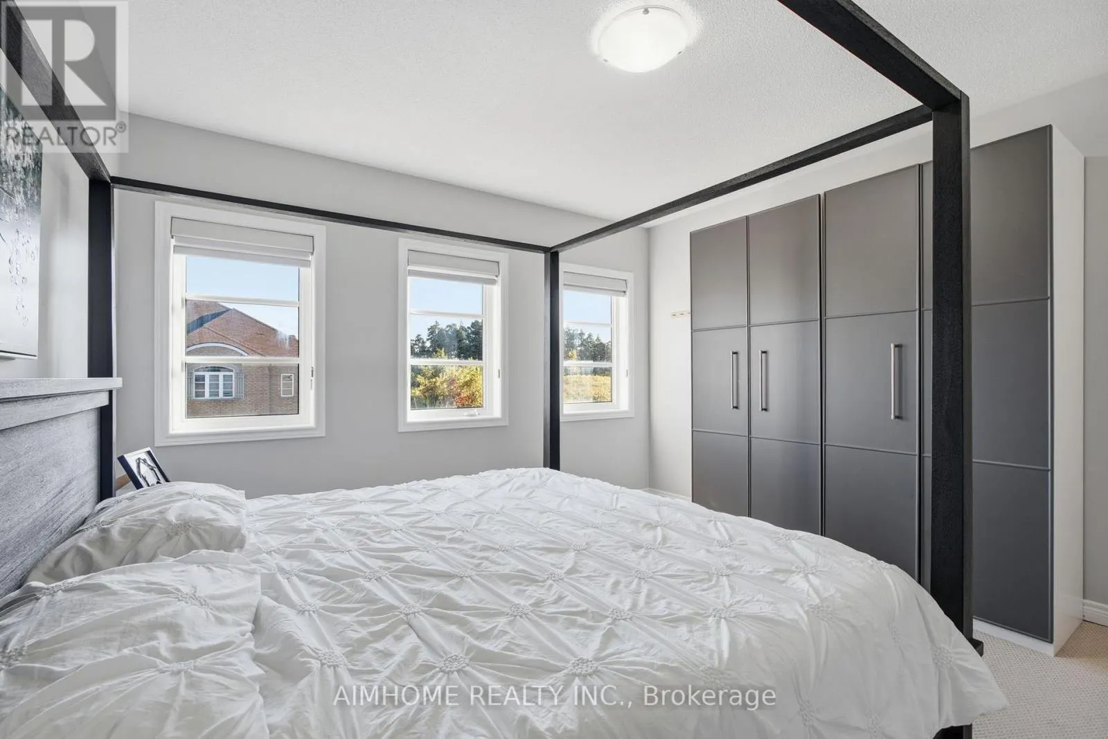 15 CALAMINT LANE