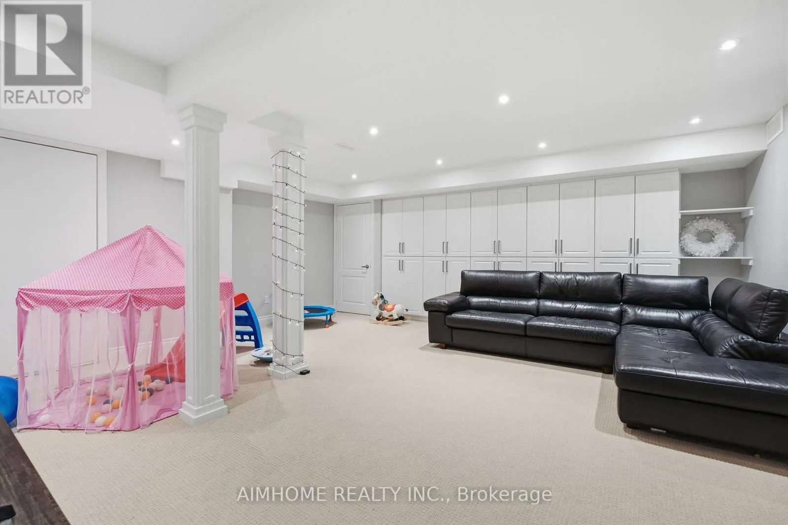 15 CALAMINT LANE
