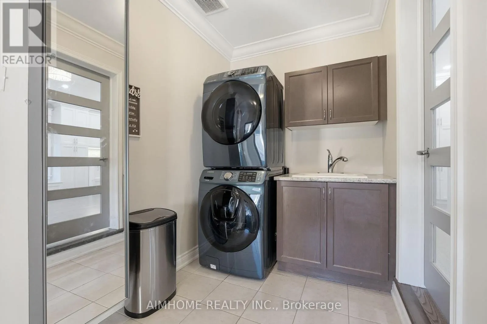 15 CALAMINT LANE