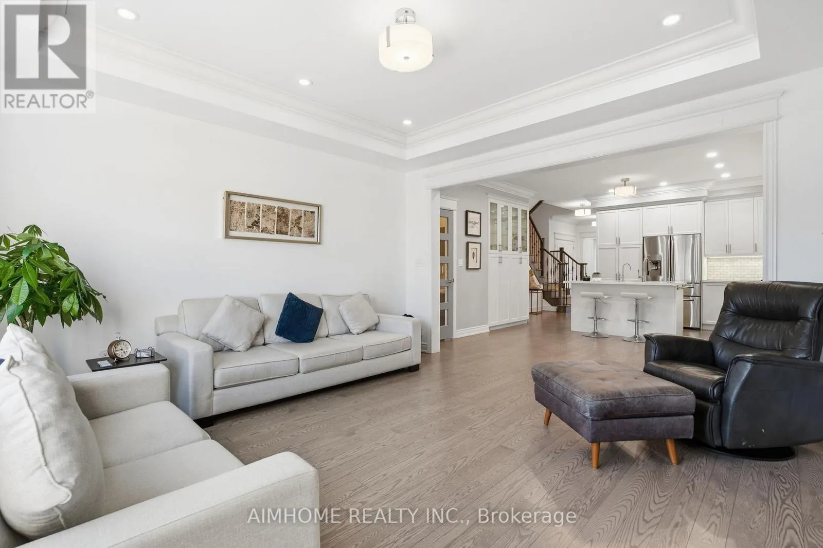 15 CALAMINT LANE