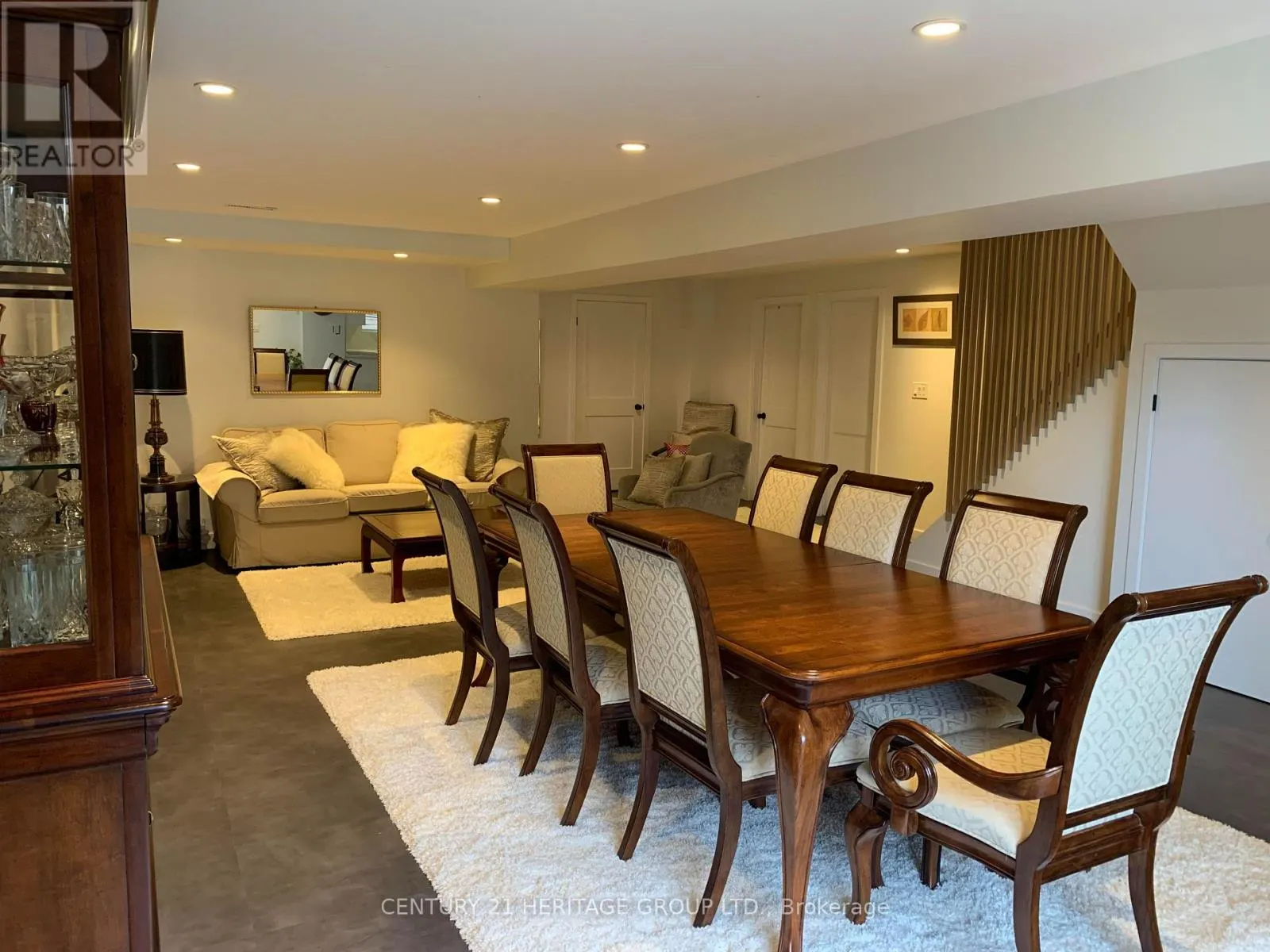 WALK-OUT BASEMENT - 337 CARRUTHERS AVENUE