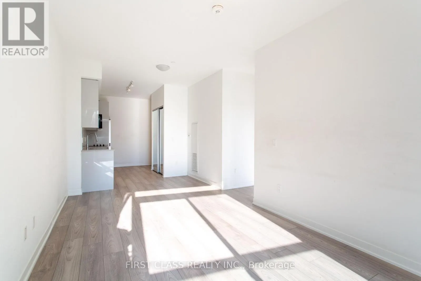 403 - 474 CALDARI ROAD