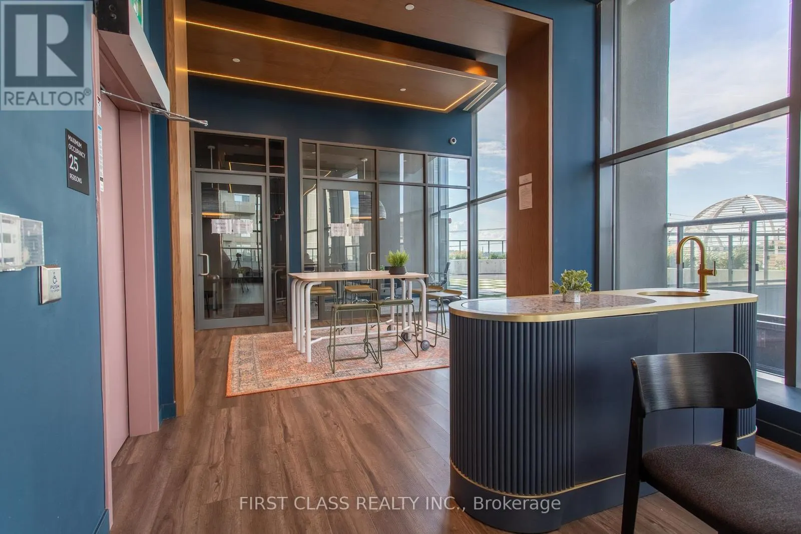 403 - 474 CALDARI ROAD