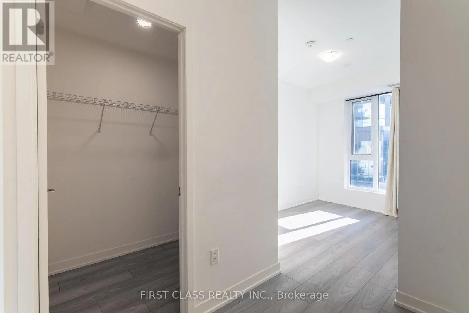 403 - 474 CALDARI ROAD