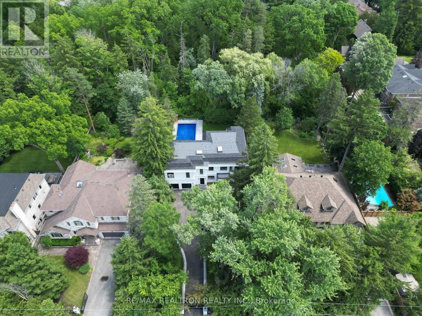 41 SPRUCEWOOD DRIVE