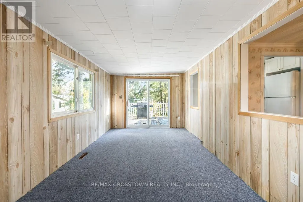 2 TAMARACK COURT