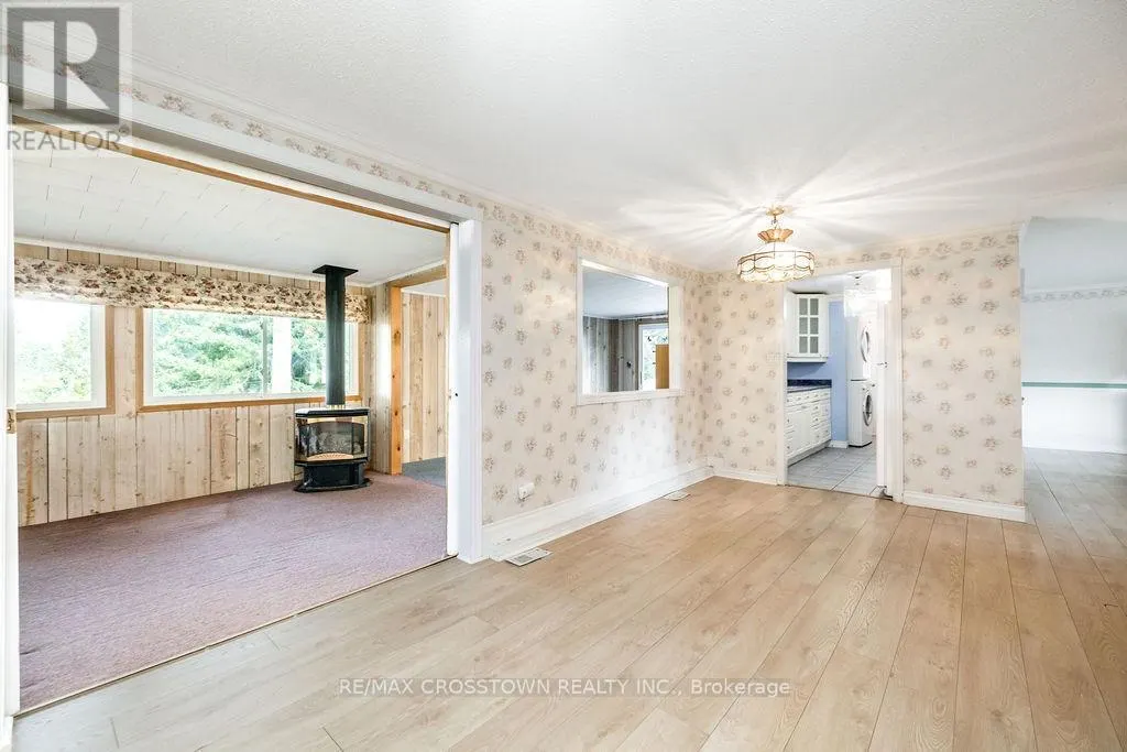 2 TAMARACK COURT