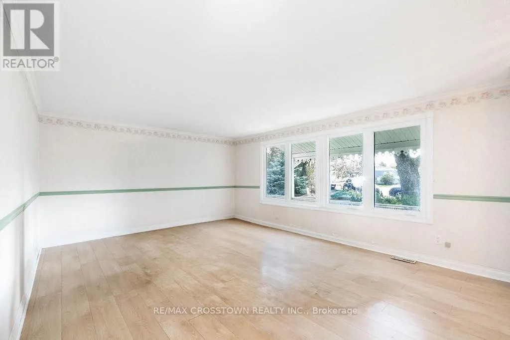 2 TAMARACK COURT