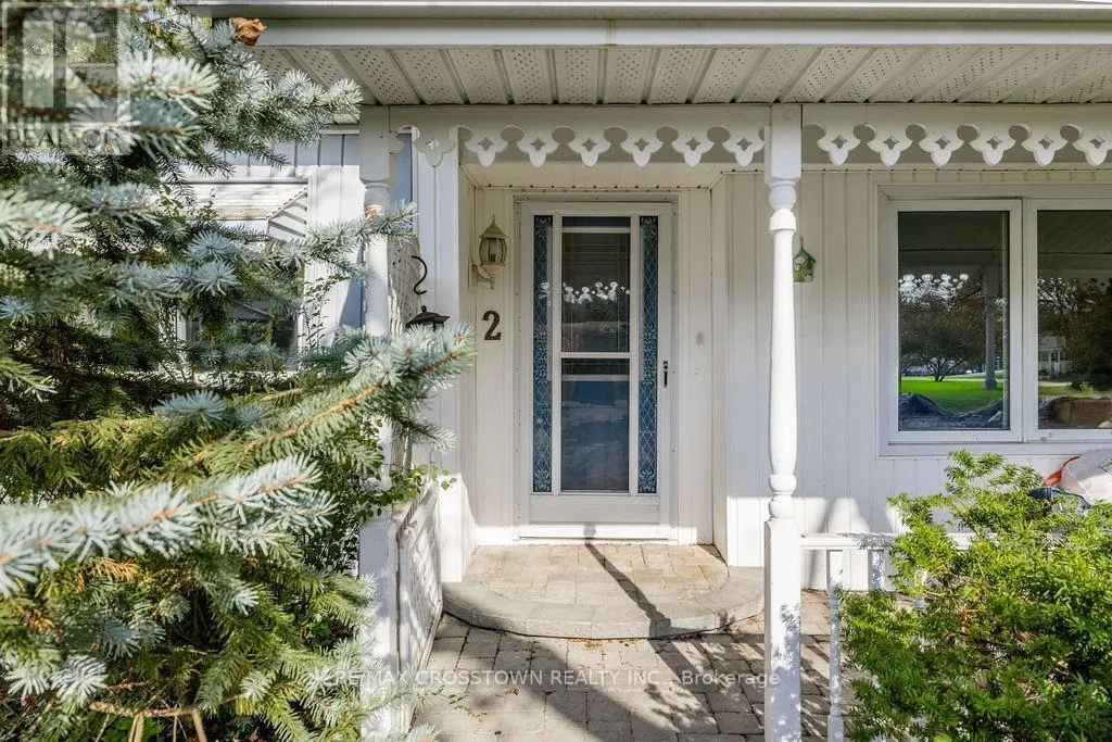 2 TAMARACK COURT