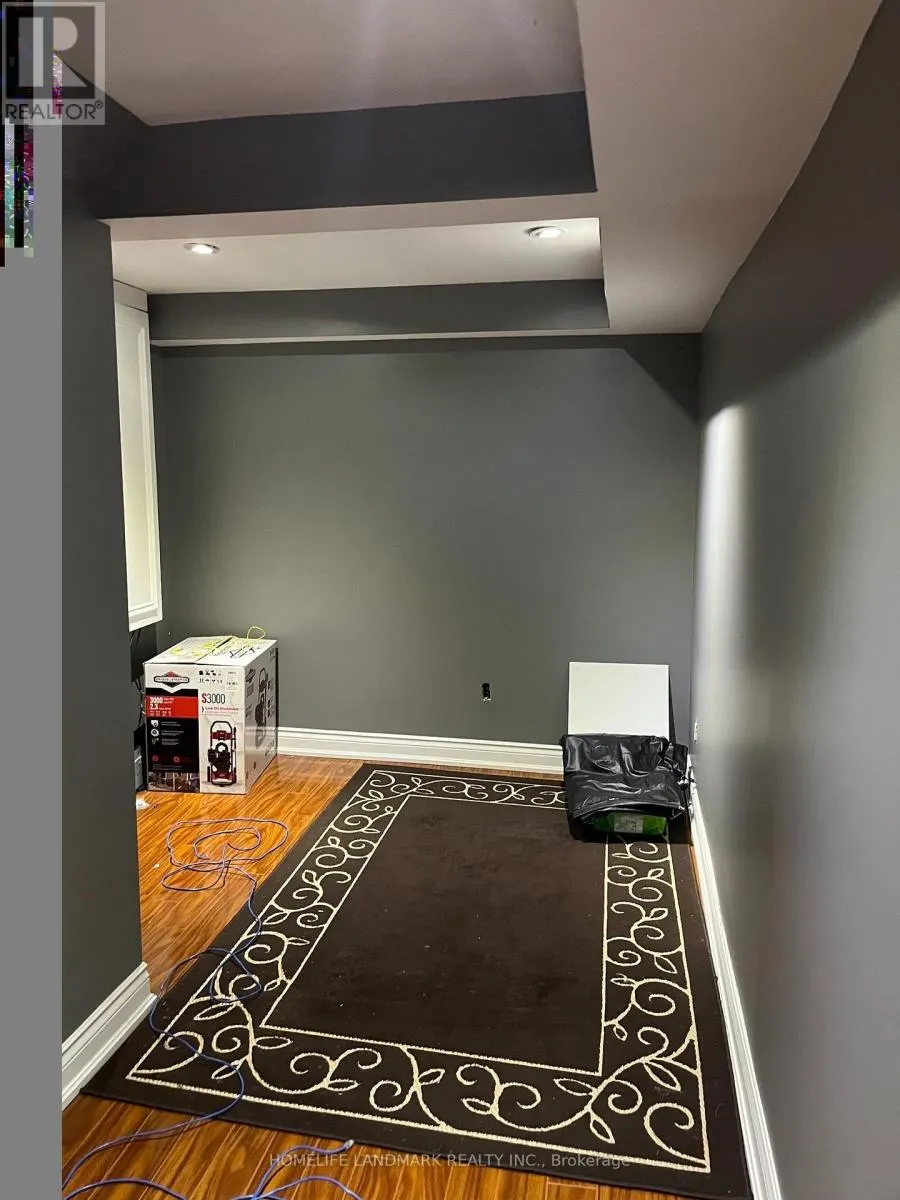 BASEMT - 294 IVY JAY CRESCENT