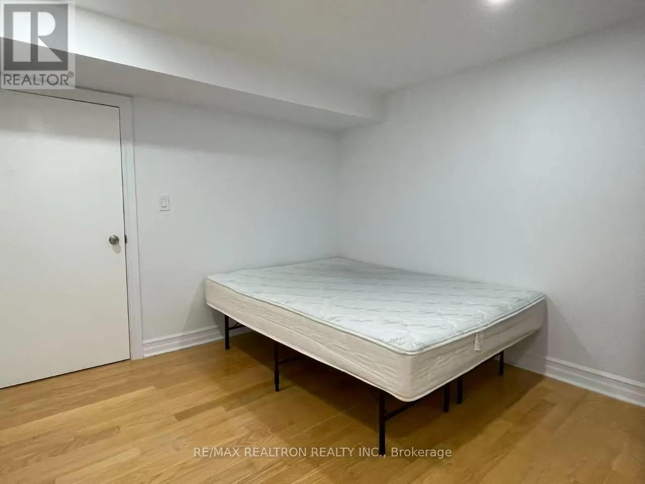 BSMT-ROOM 2 - 226 HIGHGLEN AVENUE