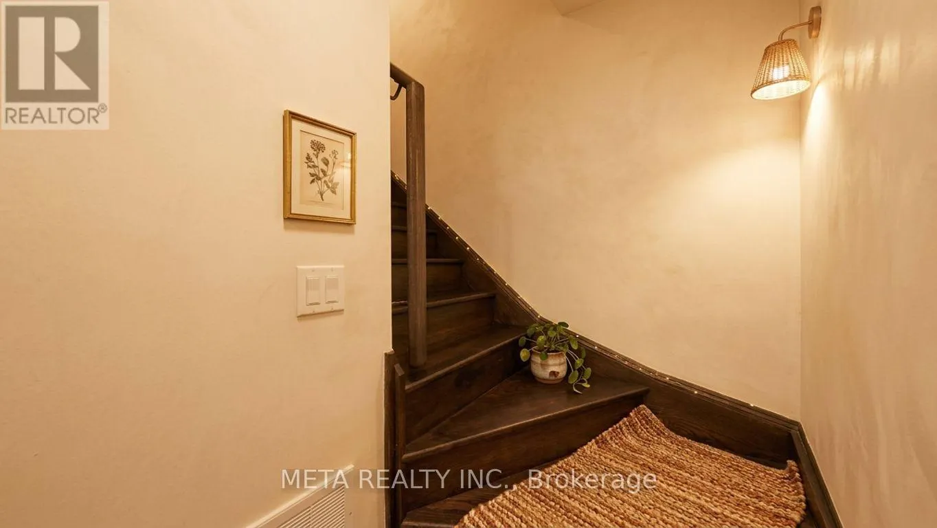 L144 - 9560 ISLINGTON AVENUE