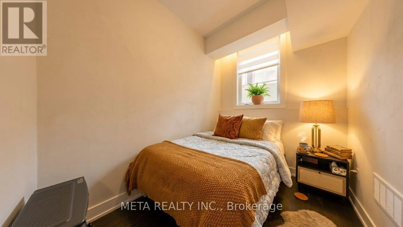 L144 - 9560 ISLINGTON AVENUE