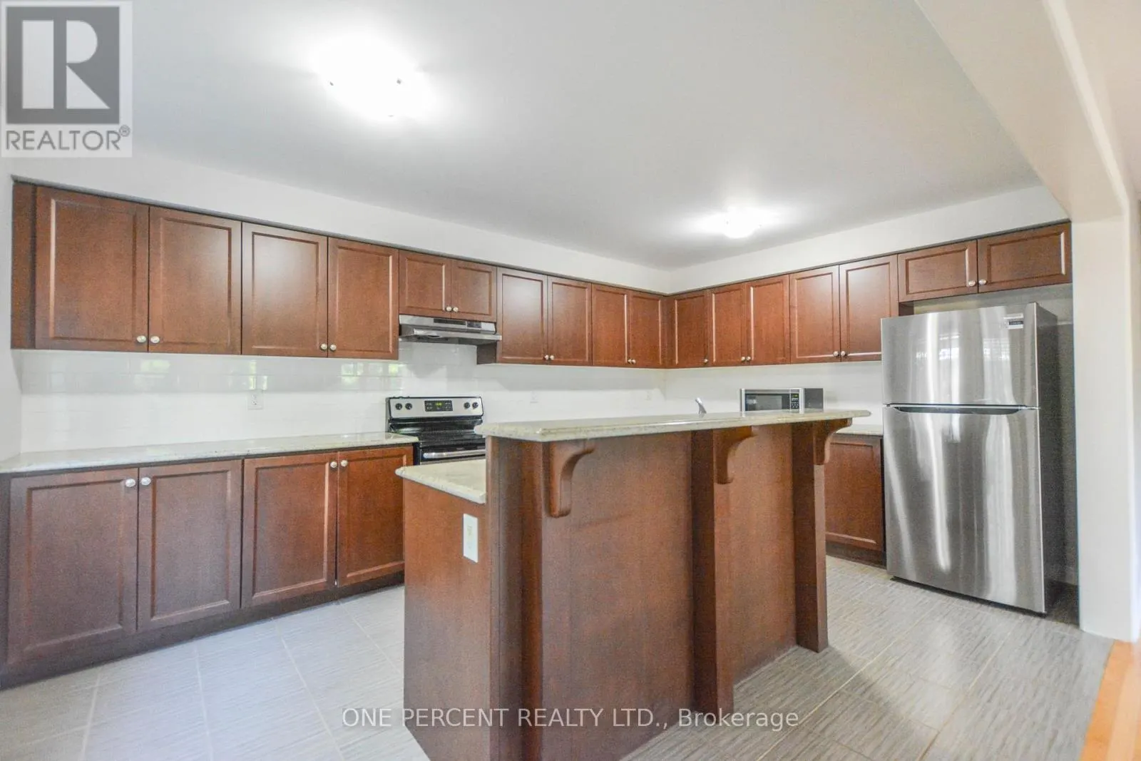 85 BENJAMIN HOOD CRESCENT