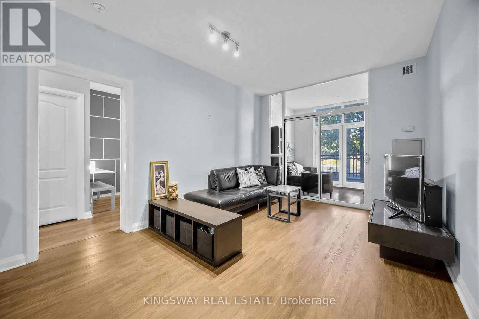 117 - 7373 KENNEDY ROAD