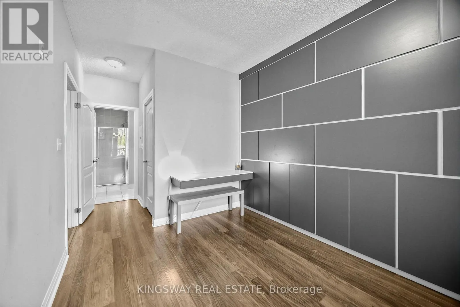 117 - 7373 KENNEDY ROAD