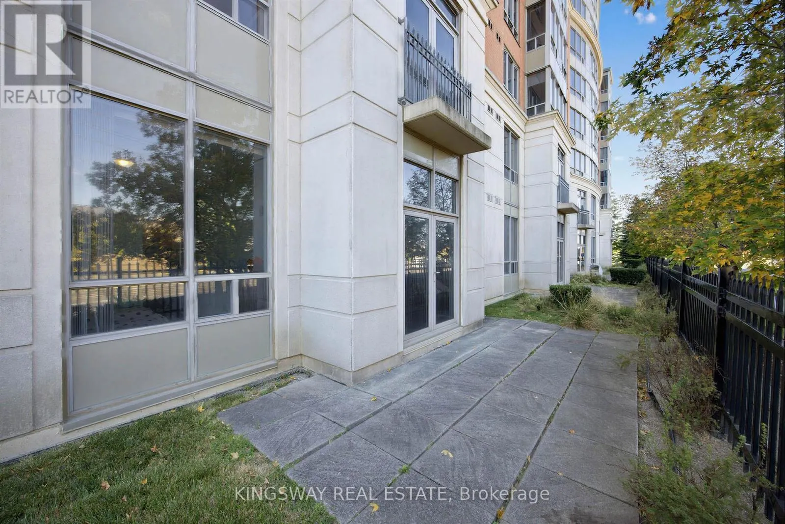 117 - 7373 KENNEDY ROAD