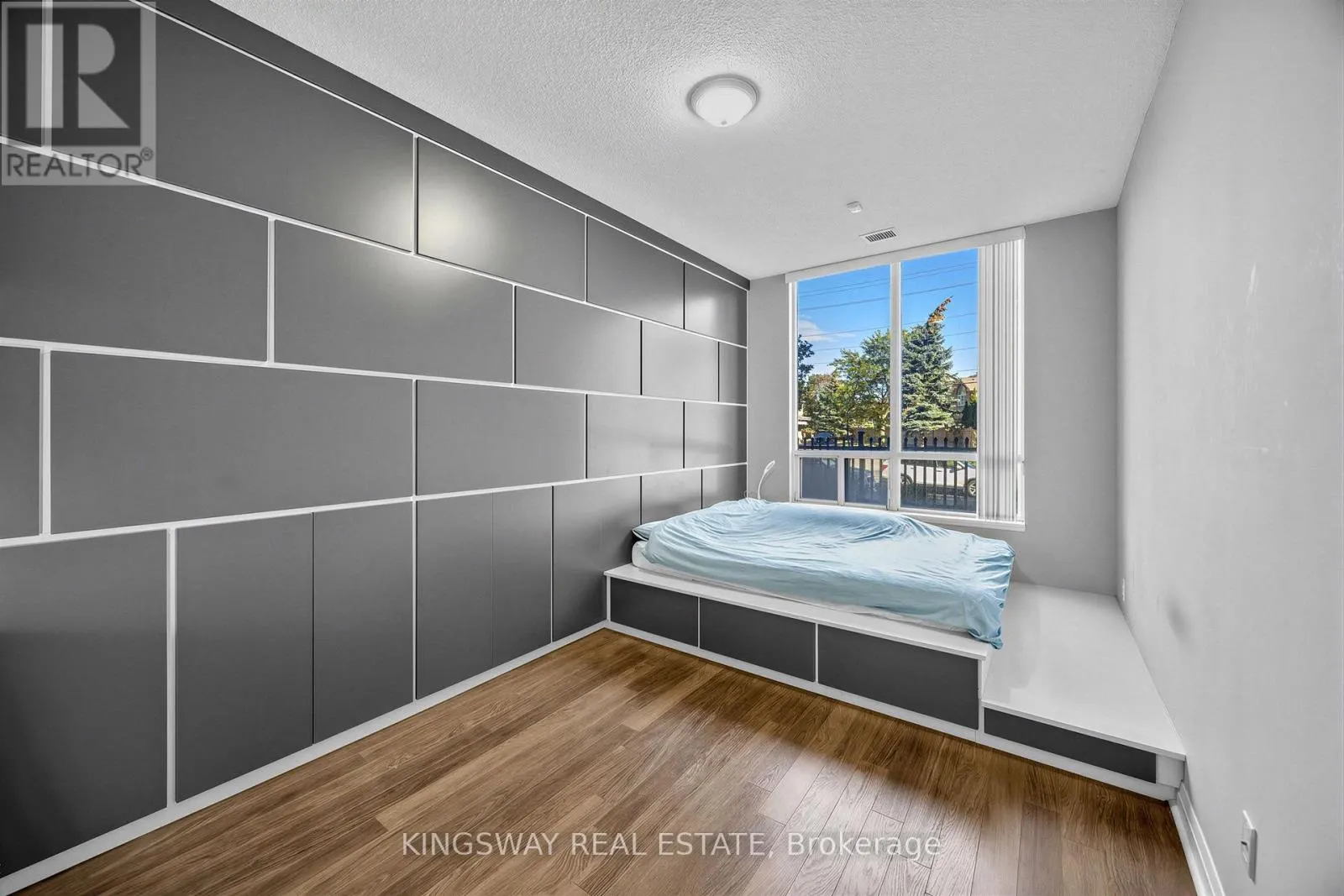 117 - 7373 KENNEDY ROAD