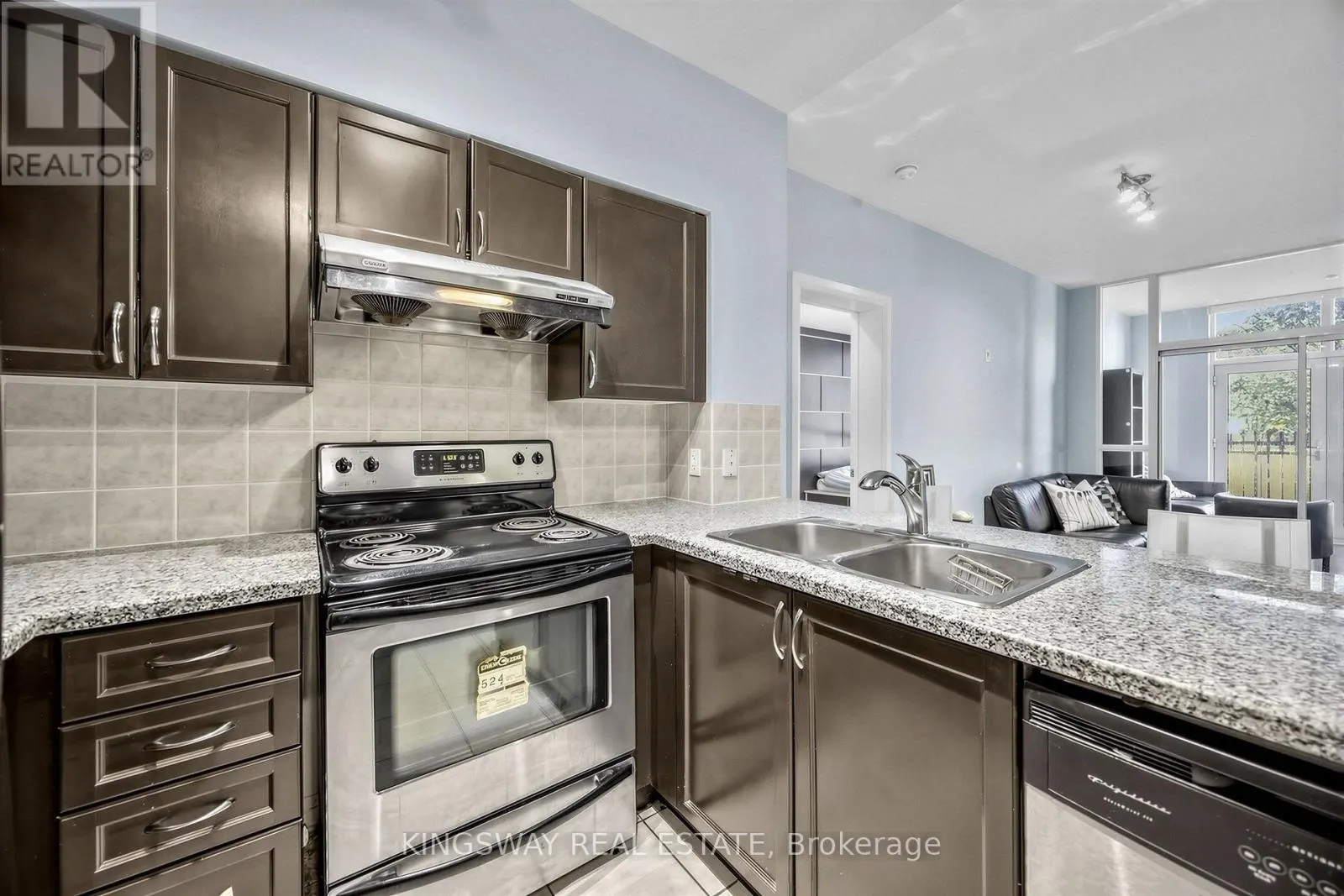 117 - 7373 KENNEDY ROAD