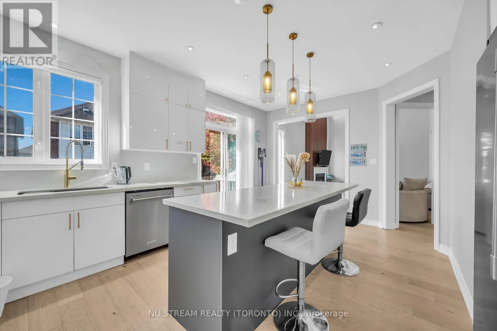 30 PINECREST STREET