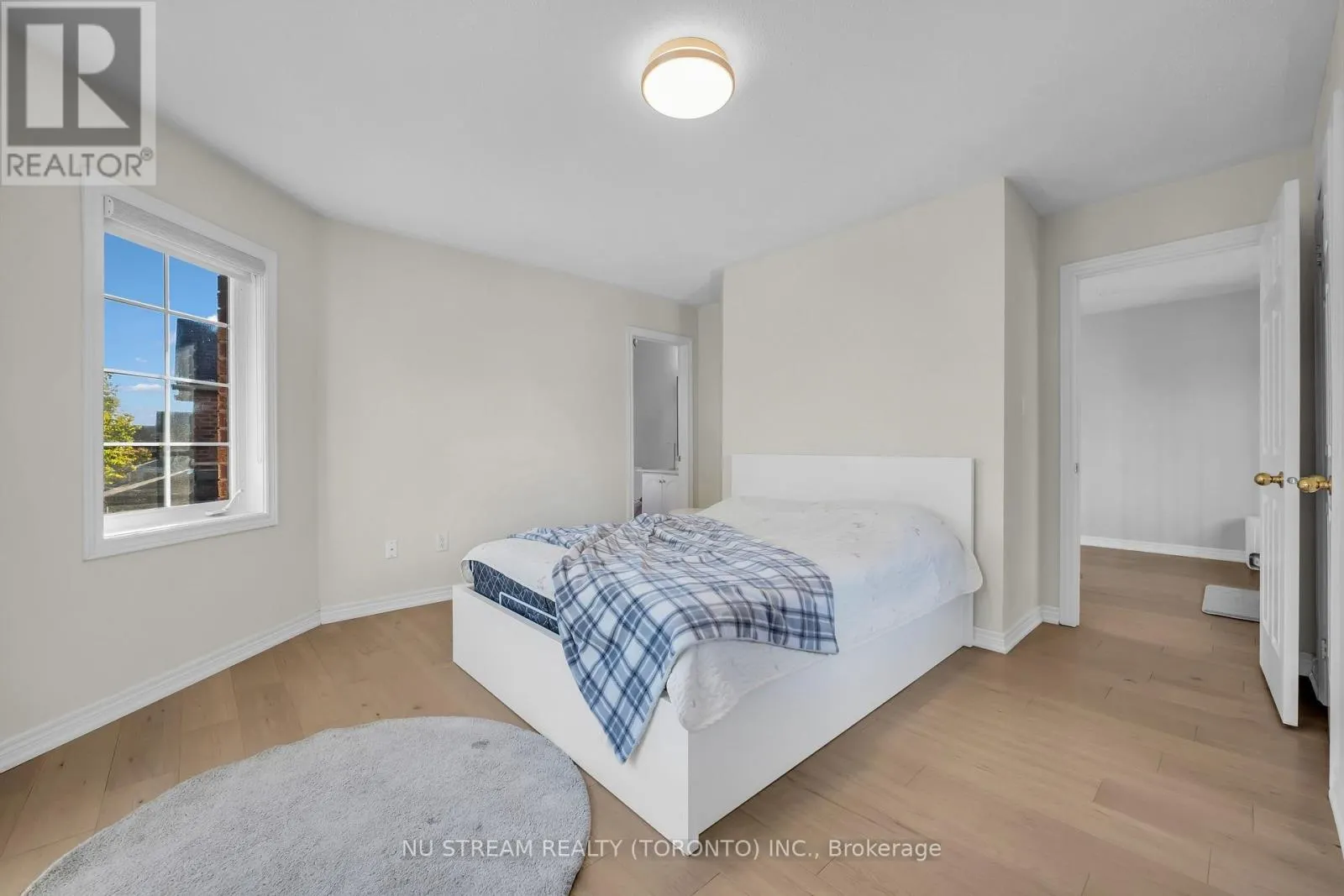 30 PINECREST STREET
