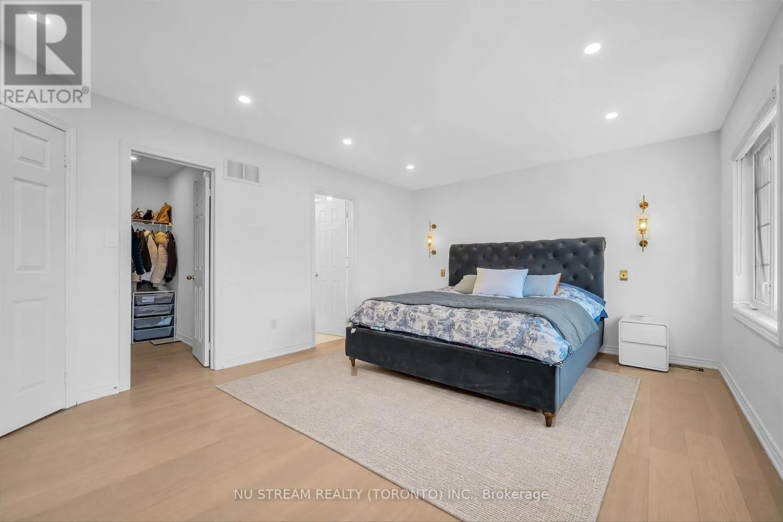 30 PINECREST STREET