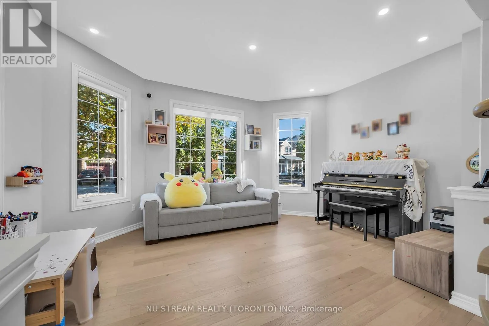 30 PINECREST STREET