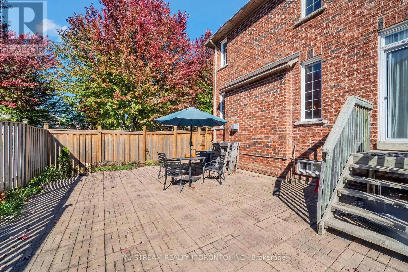 30 PINECREST STREET