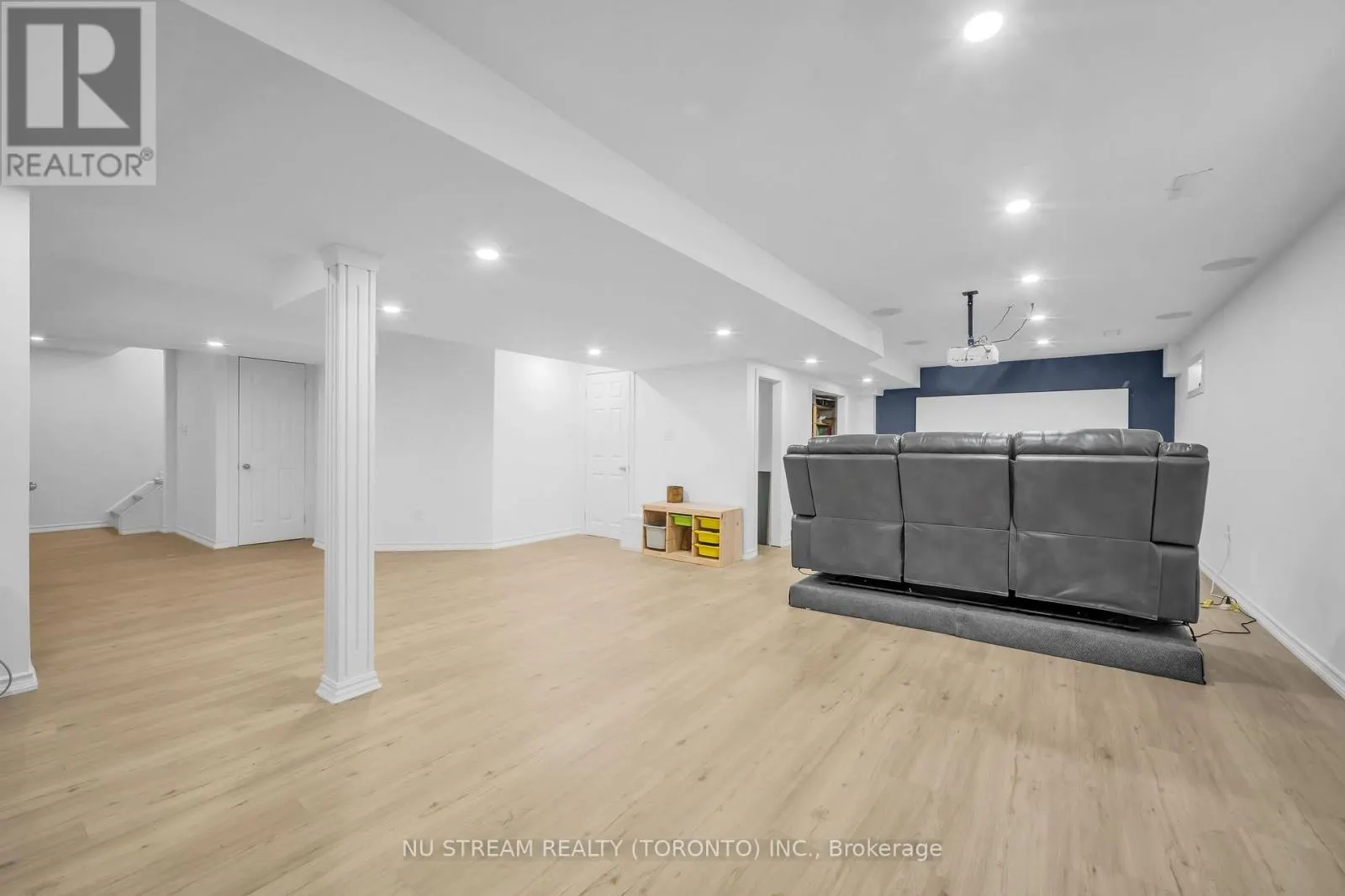 30 PINECREST STREET