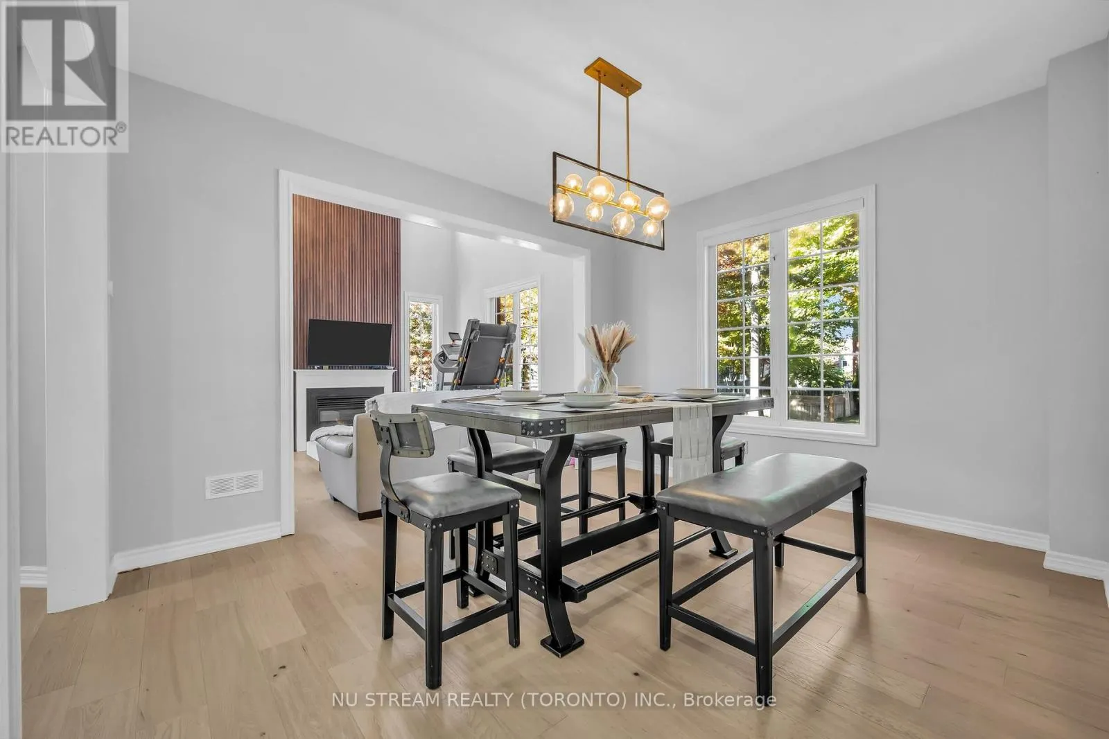 30 PINECREST STREET