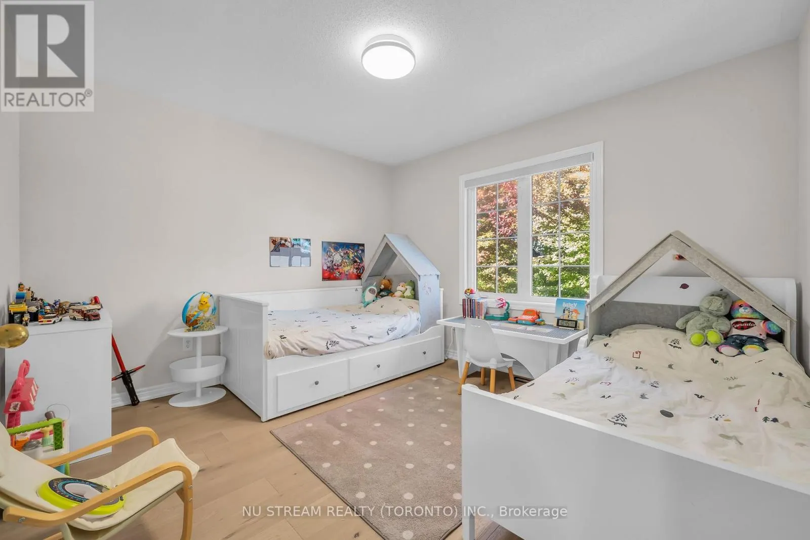 30 PINECREST STREET