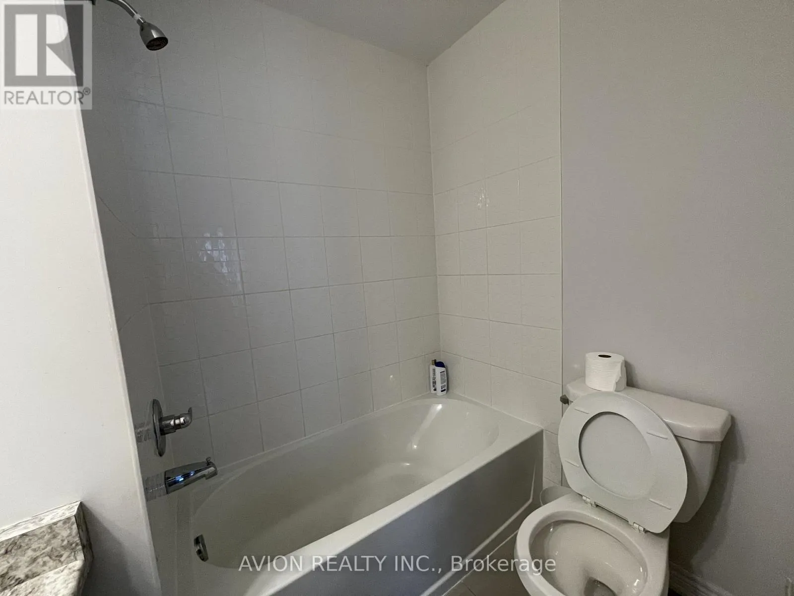 COACH HOUSE - 542 WHITES HILL AVENUE