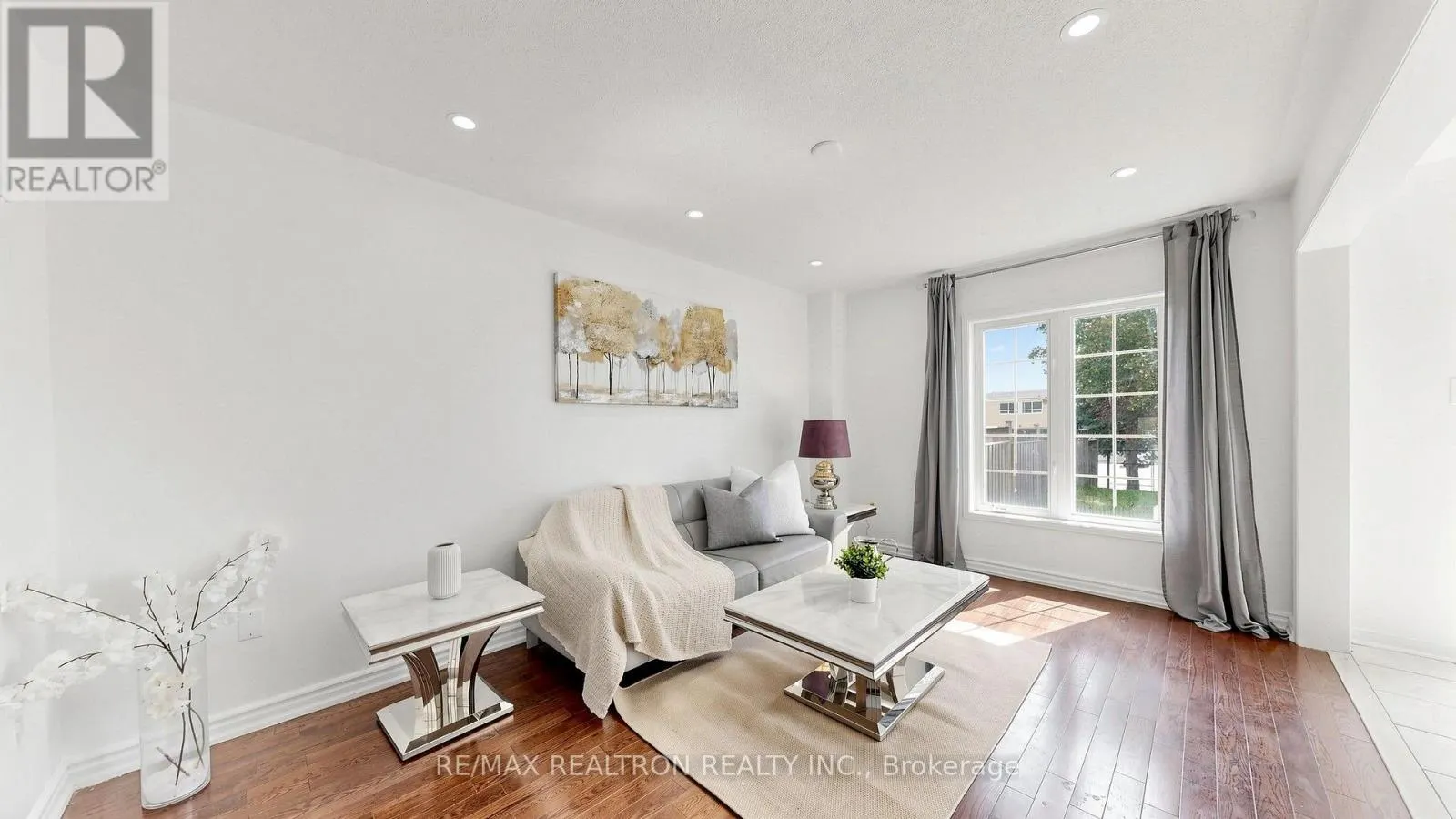 88 BANBROOKE CRESCENT